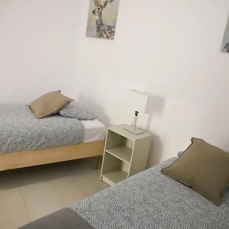Apartament Oriente Dna V *